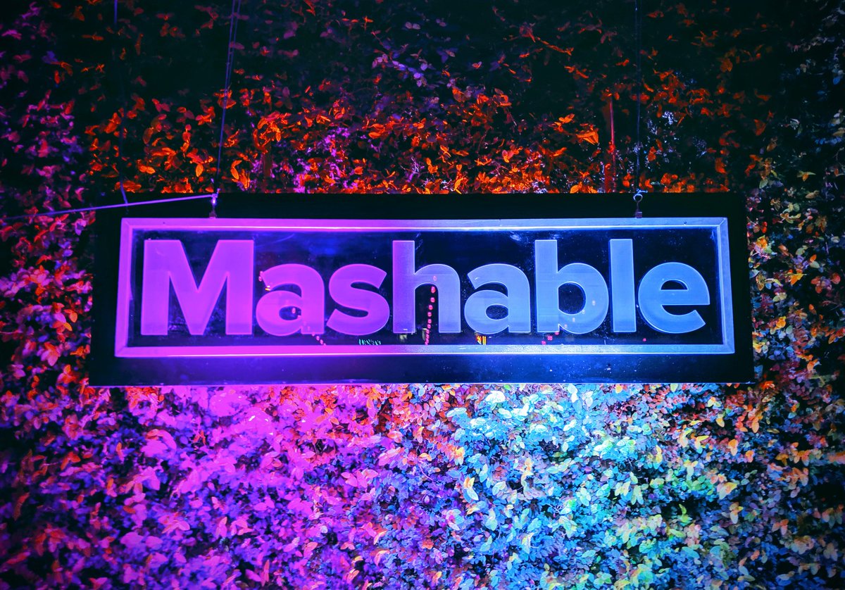 Picture of a custom made sign for Mashable.