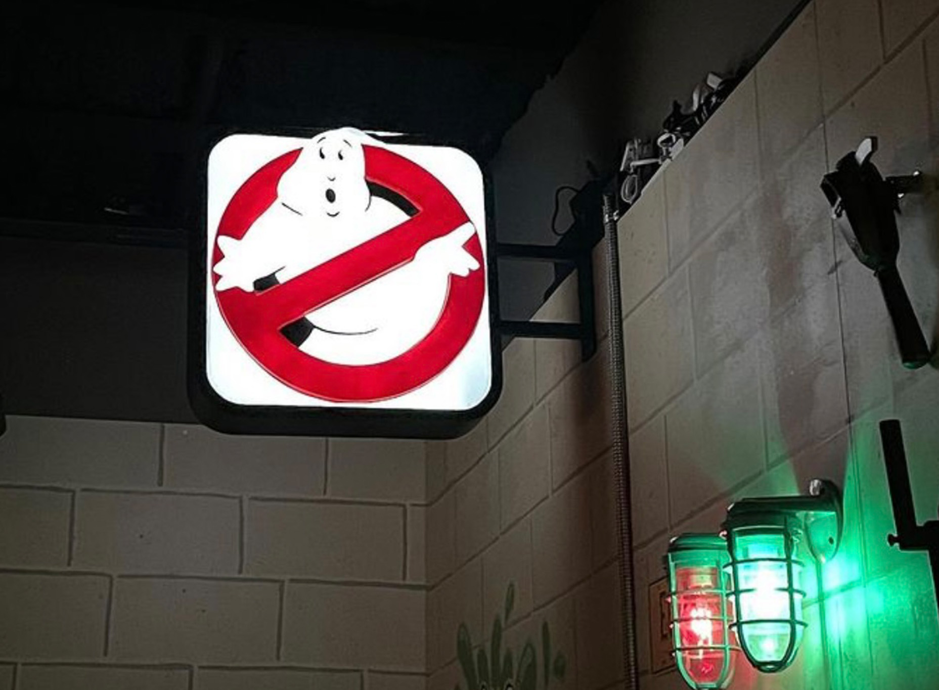 Picture of custom made Ghostbusters sign